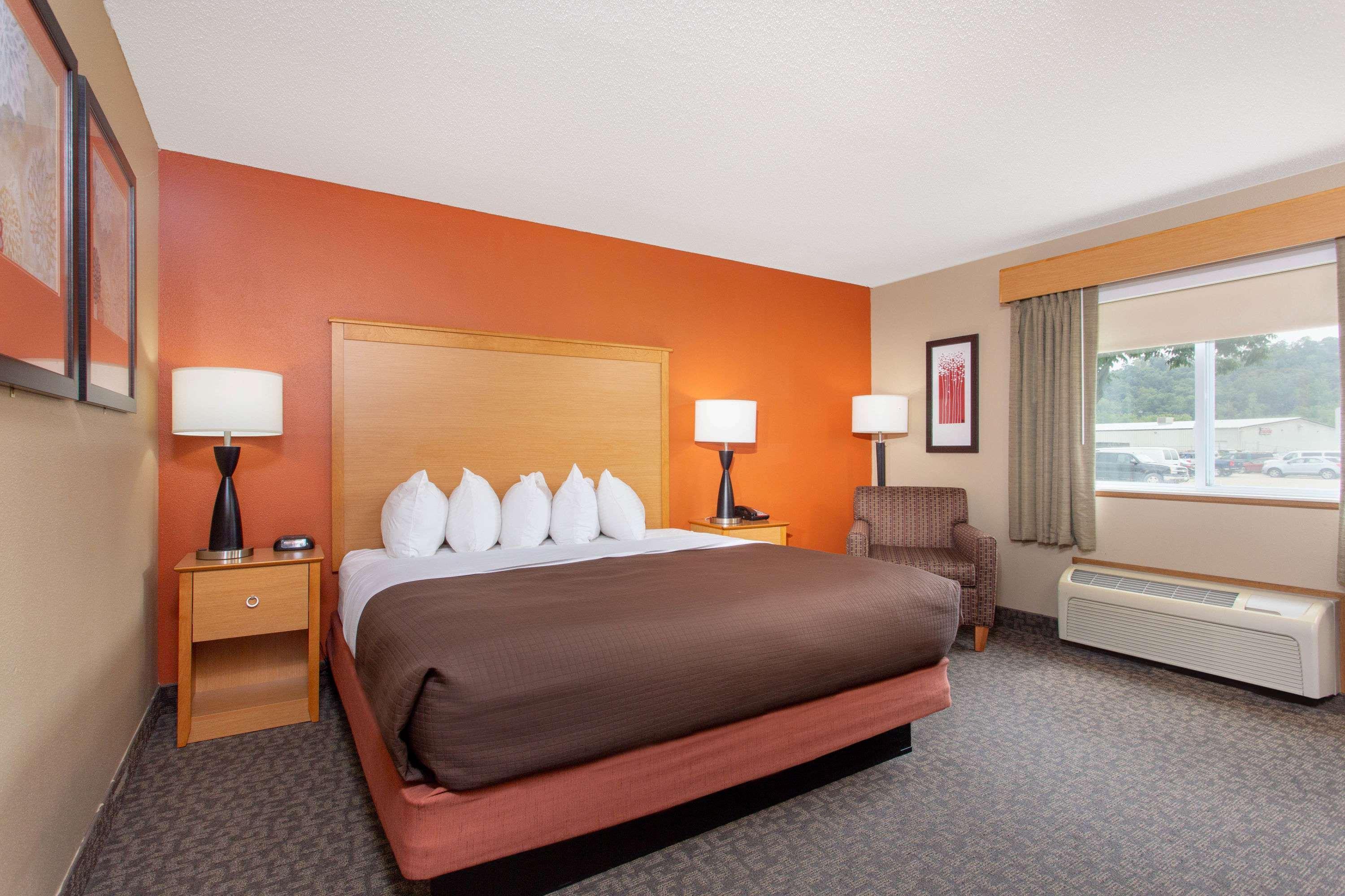 Americinn By Wyndham Boscobel Экстерьер фото