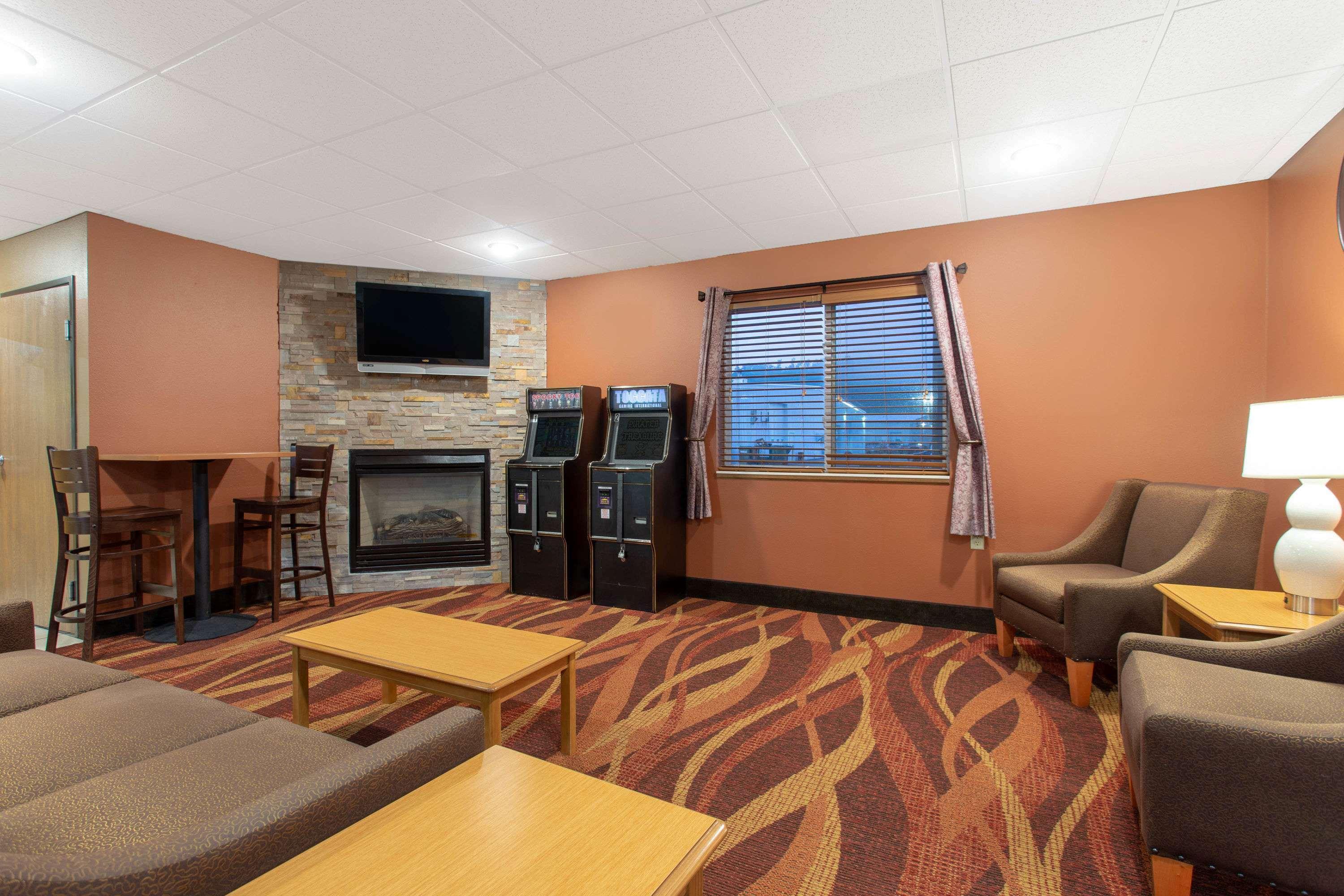 Americinn By Wyndham Boscobel Экстерьер фото