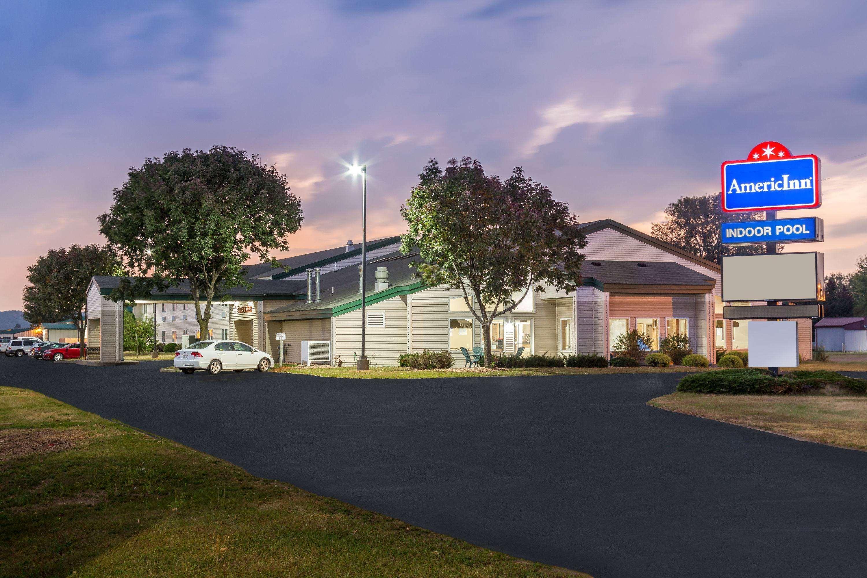 Americinn By Wyndham Boscobel Экстерьер фото